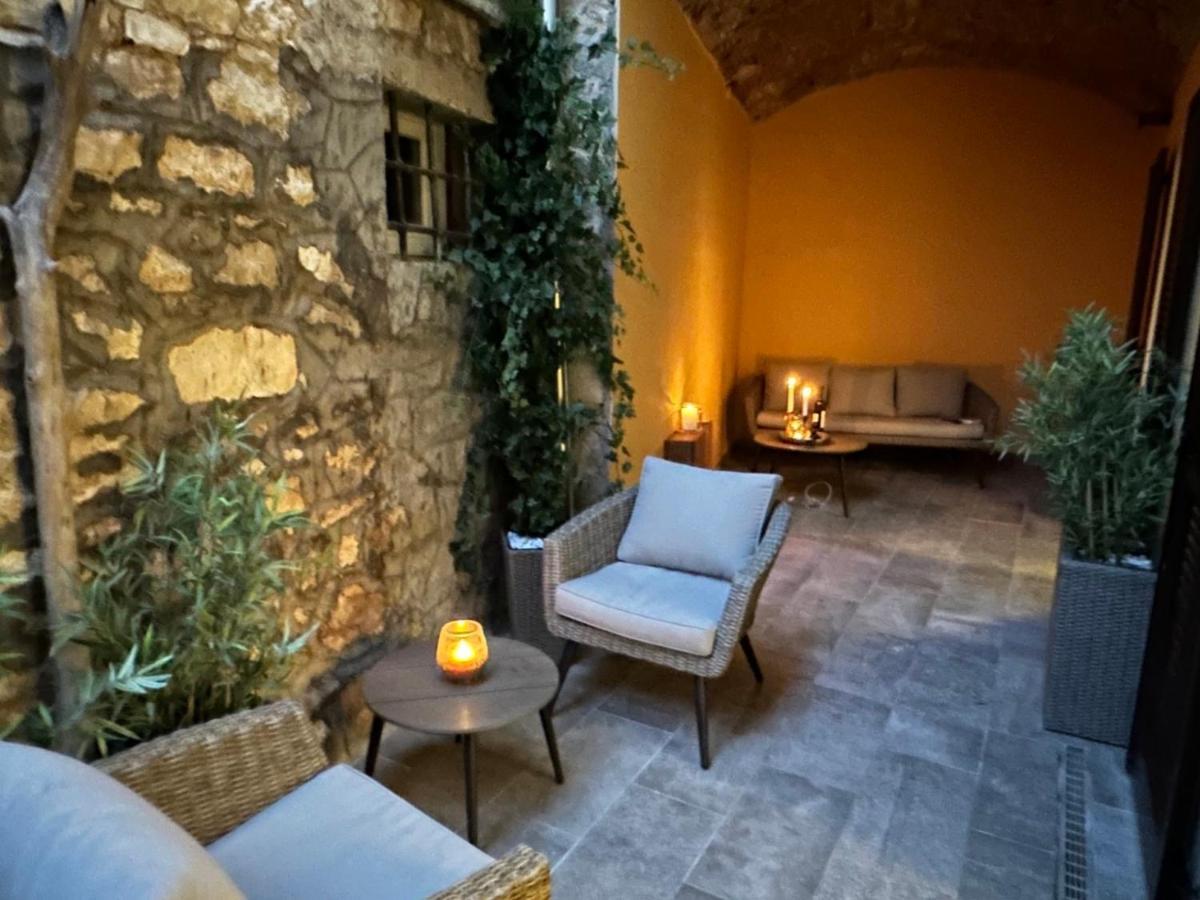 Old Town Parenso Apartment